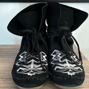 TOMS Zahara Black Suede Embroidered Moccasins/Ankle Boots